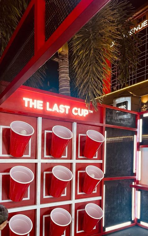 Cup wall, After Dark Los Angeles